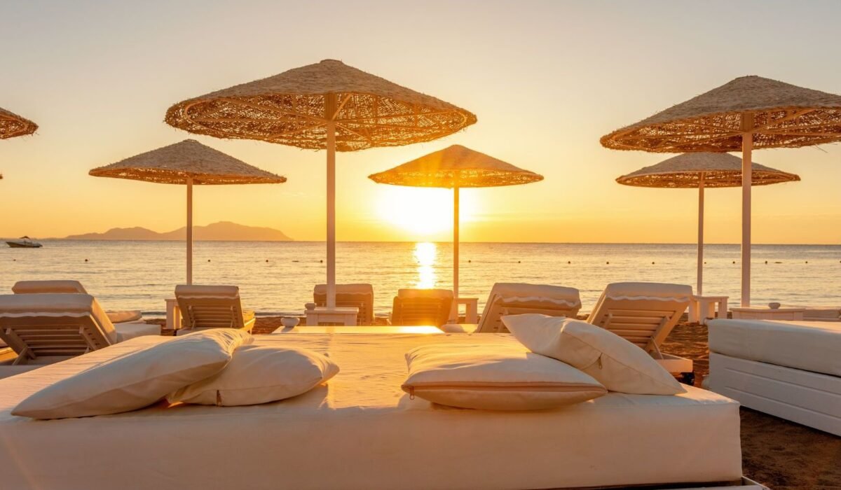Location Villa de Vacances avec Piscine, Vue mer, Plage à pied