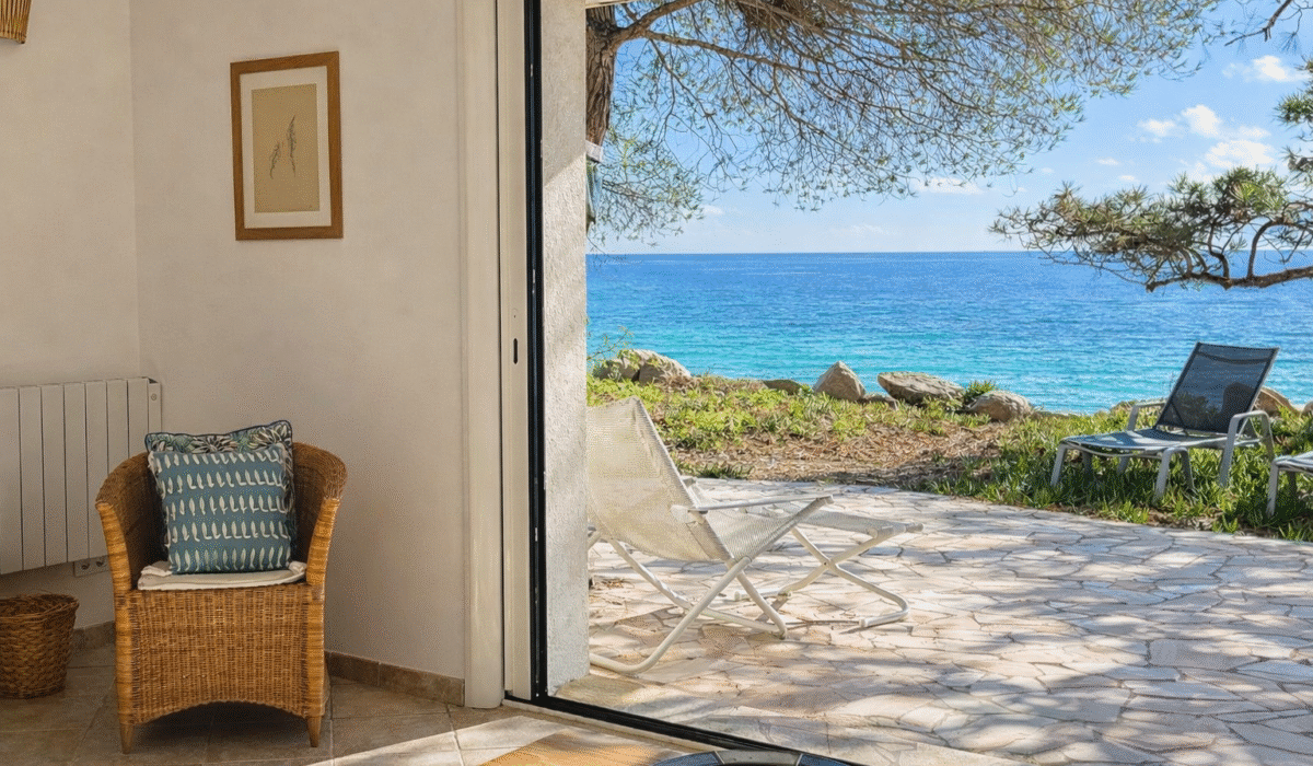 Villa pied dans l'eau porto vecchio