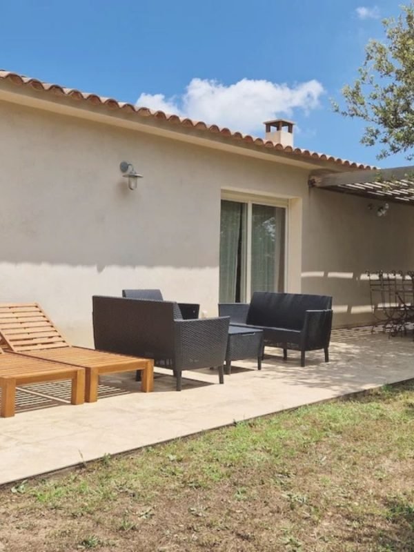 Location Villa Livia proche rivière Porto Vecchio (7)