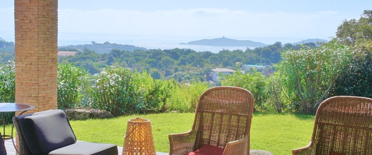 Location Villa Pinarello Vue Mer (26)