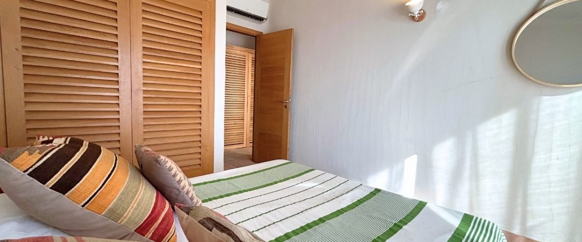 Location Villa Pinarello Vue Mer (28)