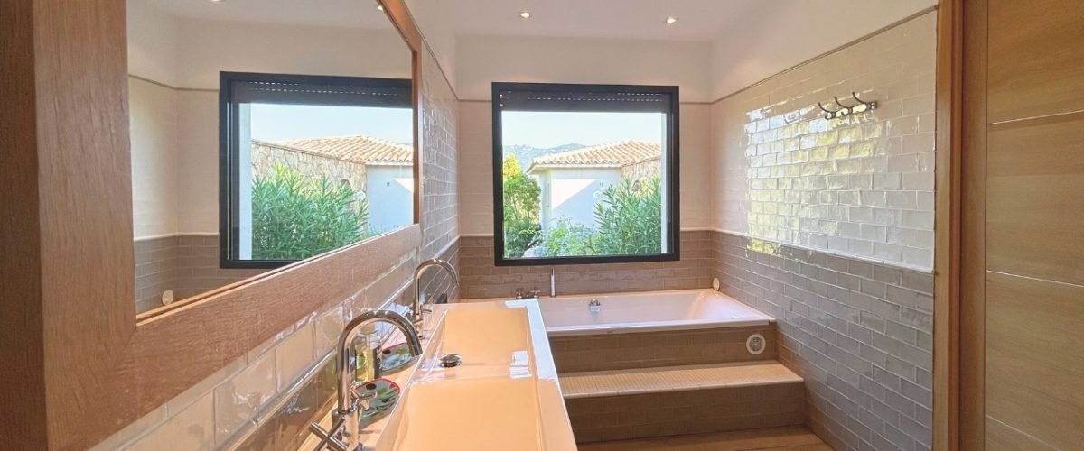 Location Villa Pinarello Vue Mer (43)