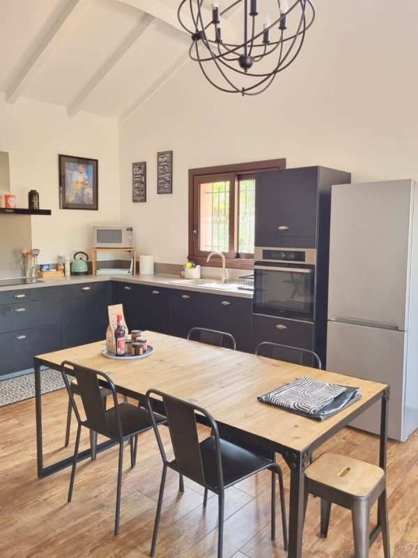 Location de vacances Sainte Lucie de Porto Vecchio - Villa sous le pin (14)
