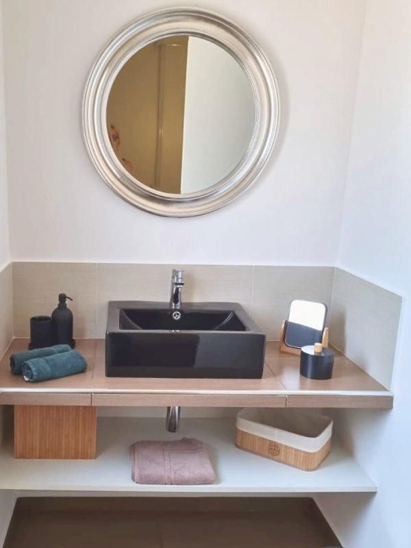 Location de vacances Sainte Lucie de Porto Vecchio - Villa sous le pin (16)
