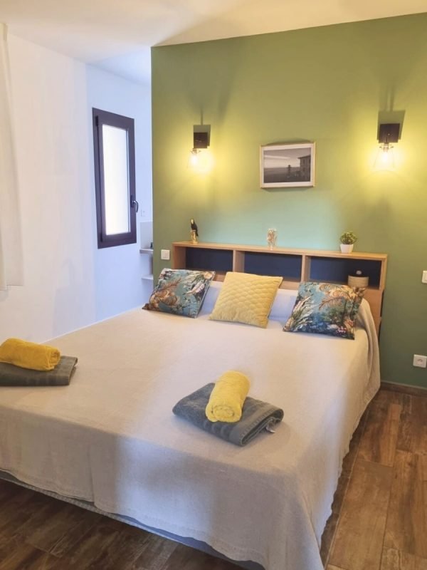 Location de vacances Sainte Lucie de Porto Vecchio - Villa sous le pin (17)