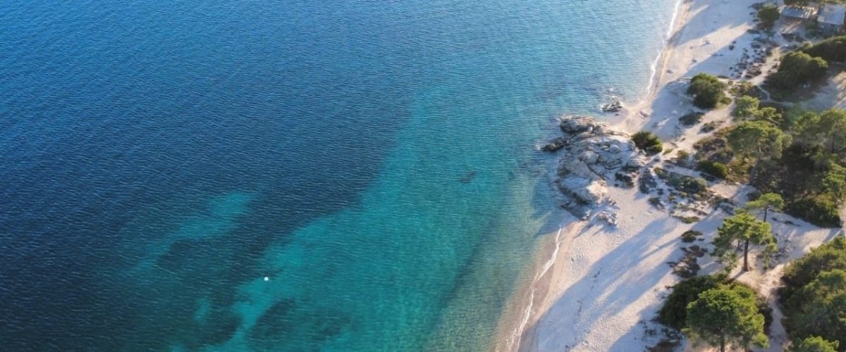 Location villa pieds dans l'eau Porto Vecchio5