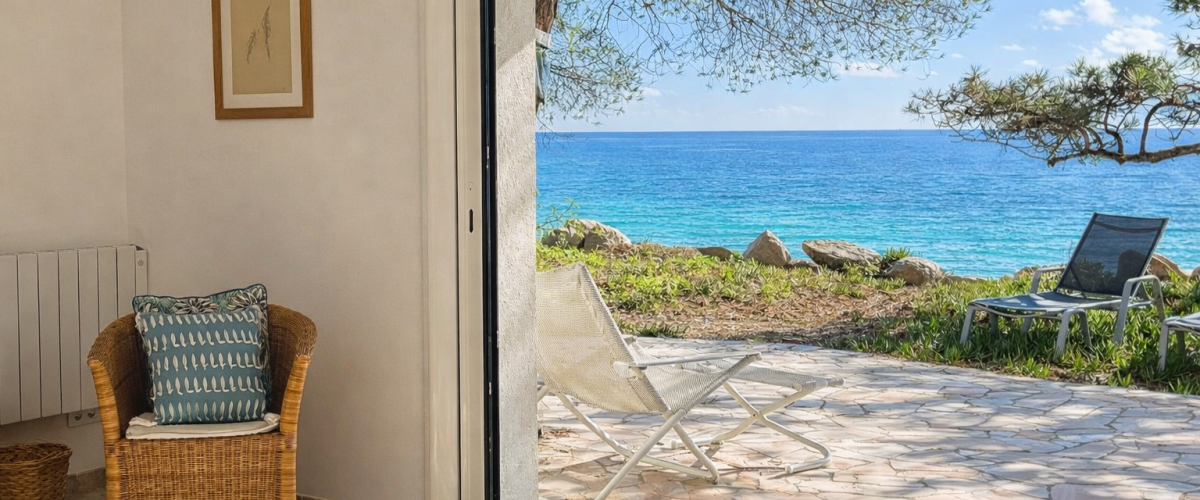 Villa pied dans l'eau porto vecchio