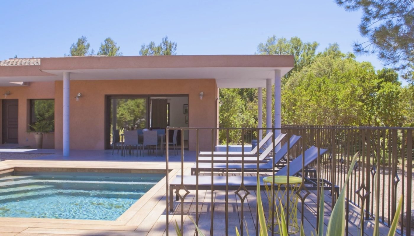 Villa sous le pin - Location vacances Pinarello Corse (2)